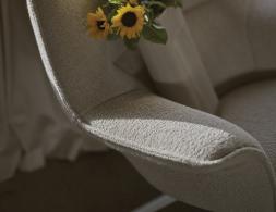 Doze Lounge Chair Swivel Insitu 2