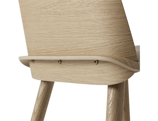 Nerd Chair Muuto_0002_Nerd_oak_back_detail_0000