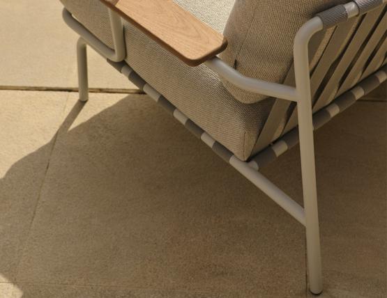 Settle Three Seat 10