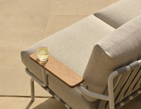 Settle Three Seat 11