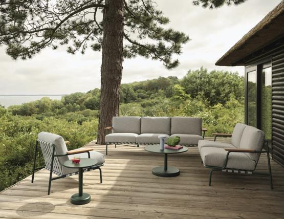 Settle Three Seat 13