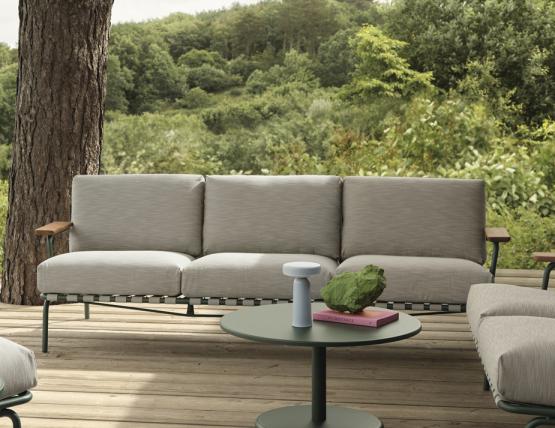 Settle Three Seat 16